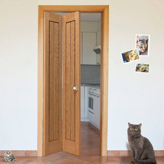 Image: J B Kind Oak Cottage Thames Original Bifold Door