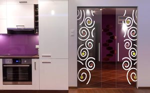 Murano glass pocket doors