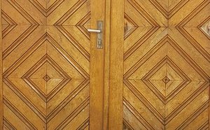 A kaleidoscope doors.