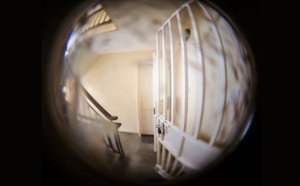 Video on "How to fit a Door Viewer"