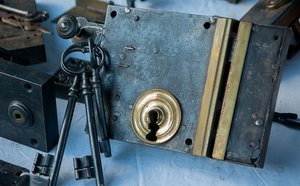 How to fit a Mortice Lock - DIY Tip 15