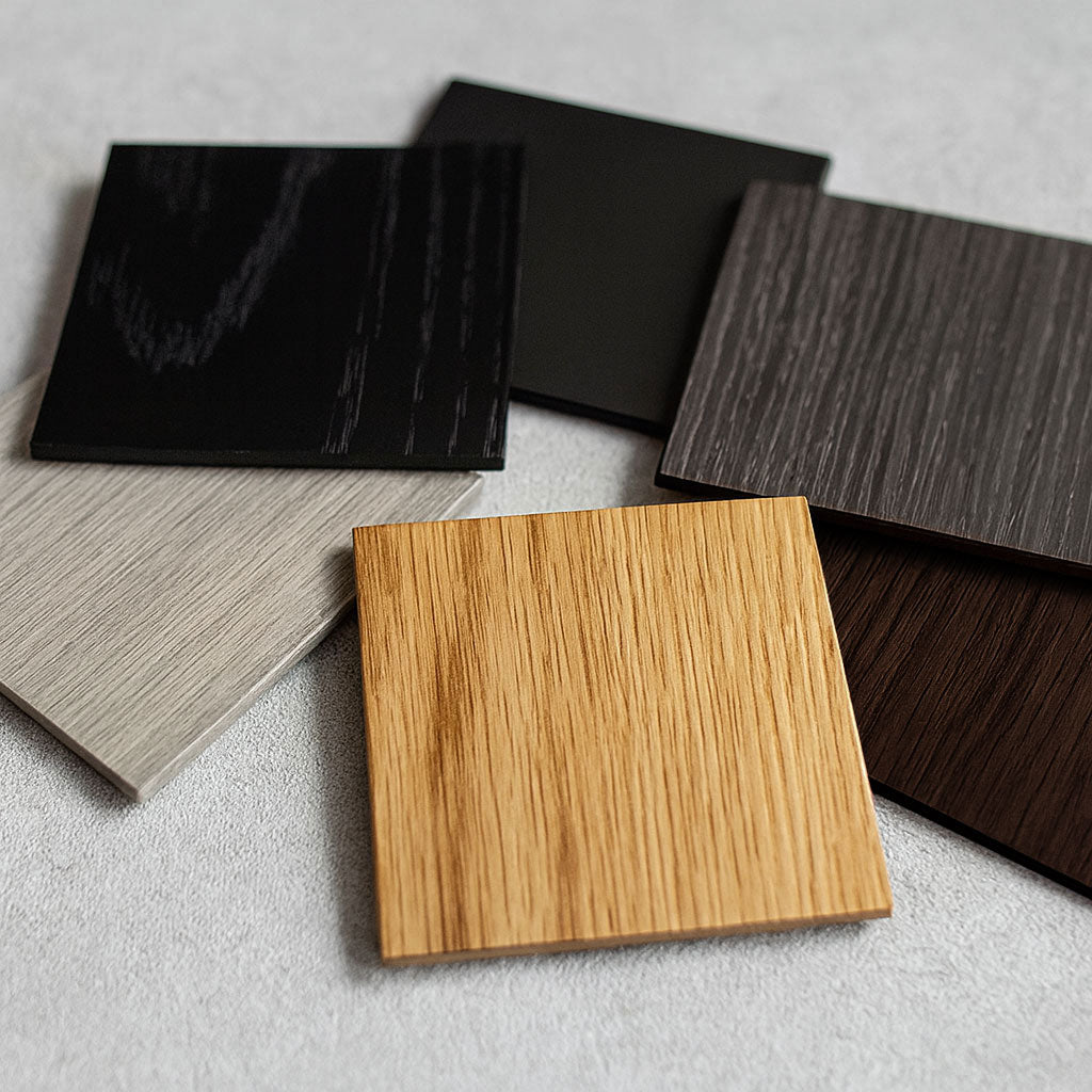 Deanta - Samples of Door Finishes