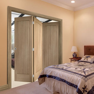 Image: Bespoke Thrufold Suffolk Oak Folding 3+0 Door - Vertical Lining - Prefinished
