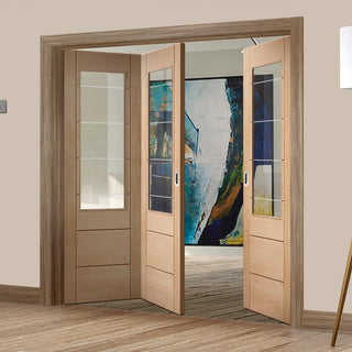 Image: Bespoke Thrufold Palermo Oak 2XG Glazed Folding 2+1 Door
