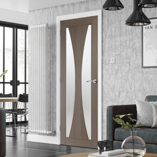 Image: Designer varnished interior door in five colour options