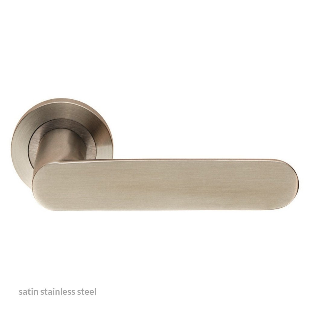 Steelworx SWL1168 Parigi Lever Latch Handles on Round Rose