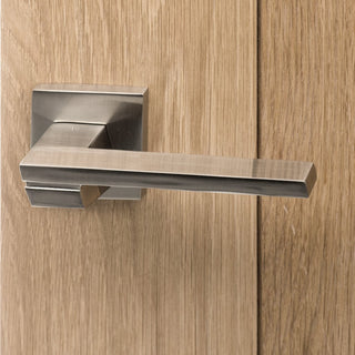 Image: Senza Pari Giovanni Lever on Flush Rose - Satin Nickel