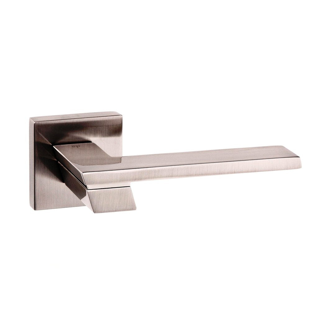 Senza Pari Giovanni Lever on Flush Rose - Satin Nickel
