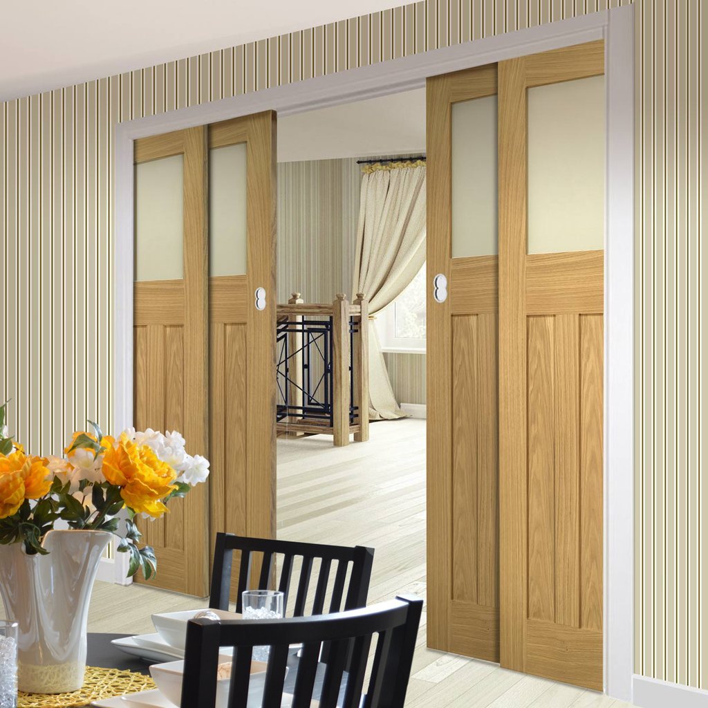 Cambridge Period Oak Veneer Staffetta Quad Telescopic Pocket Doors - Frosted Glass - Unfinished