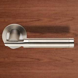 Image: Steelworx SWL1010DUO Berna Lever Latch Handles on Round Rose