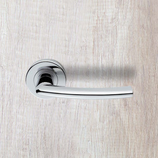 Image: Serozzetta Dos SZC020 Lever Latch Handles on Round Rose - 2 Finishes