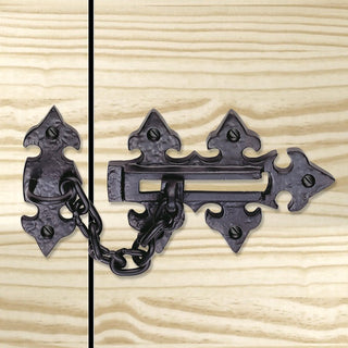 Image: Antique Black Ludlow LF5536 Security Chain - Size 135x85mm