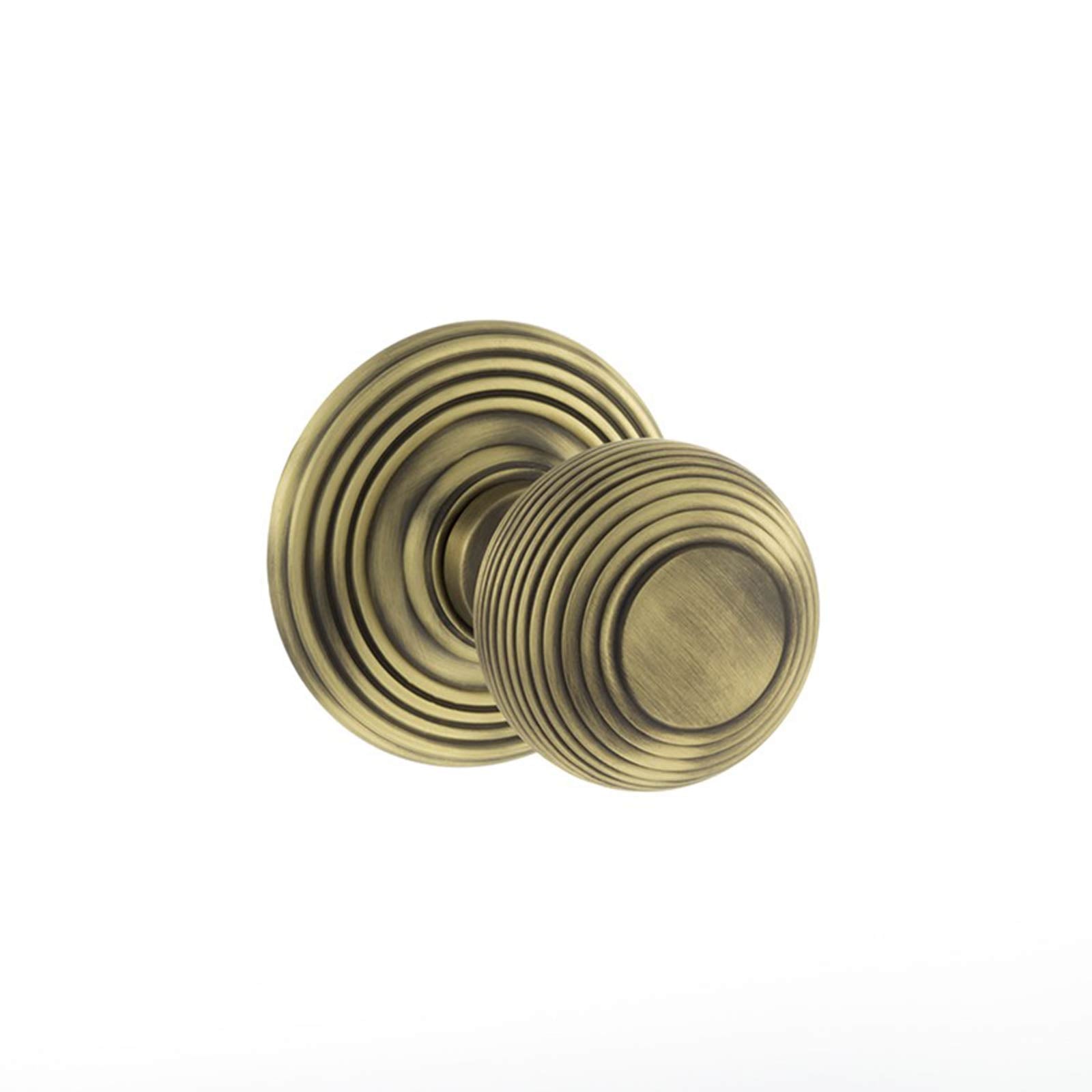 Ripon Reeded Old English Mortice Knob - Matt Antique Brass