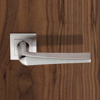 Image: Steelworx SSL1404 Lever Latch Handles on Square Sprung Rose