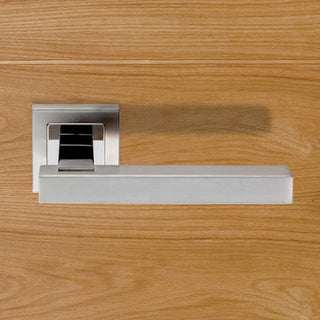 Image: Steelworx SSL1405 Lever Latch Handles on Square Sprung Rose