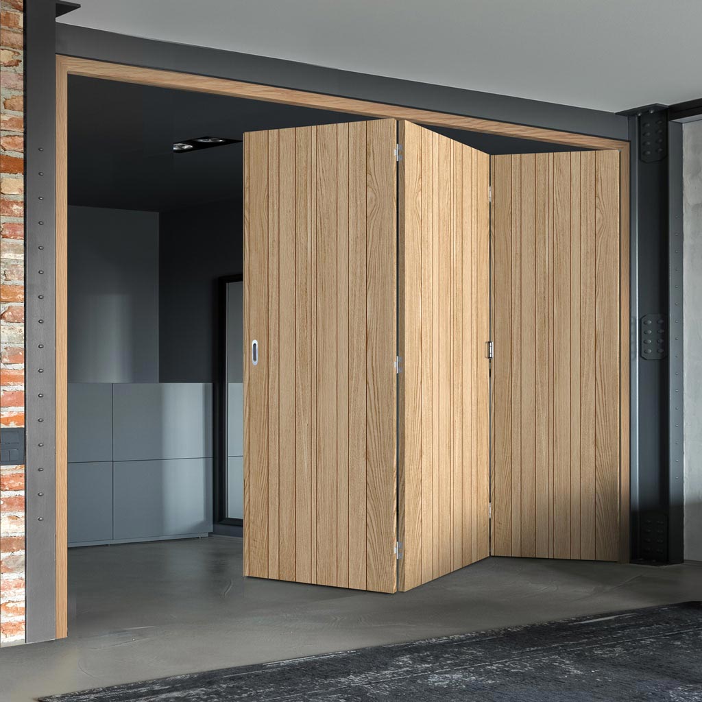 Three Folding Doors & Frame Kit - Montreal Oak Flush Internal 3+0 - Prefinished
