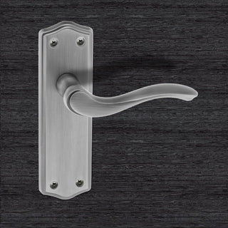 Image: Warwick Old English Lever on Backplate - Latch - Matt Gun Metal