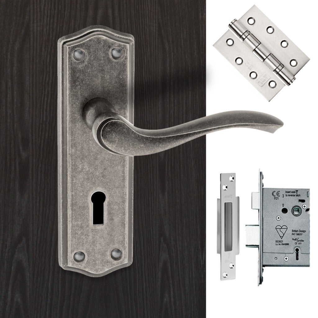 Warwick Old English Lever on Backplate - Key - Distressed Silver Handle Pack