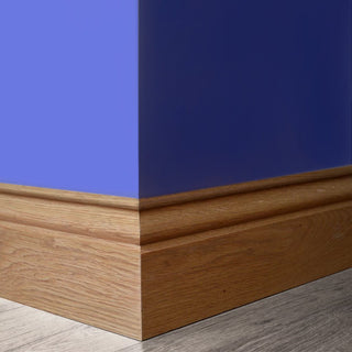 Image: 146x18mm: Ogee Profile Oak Veneer Skirting on a Timber Core