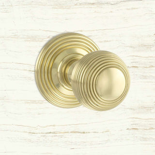 Image: Ripon Reeded Old English Mortice Knob - Polished Brass