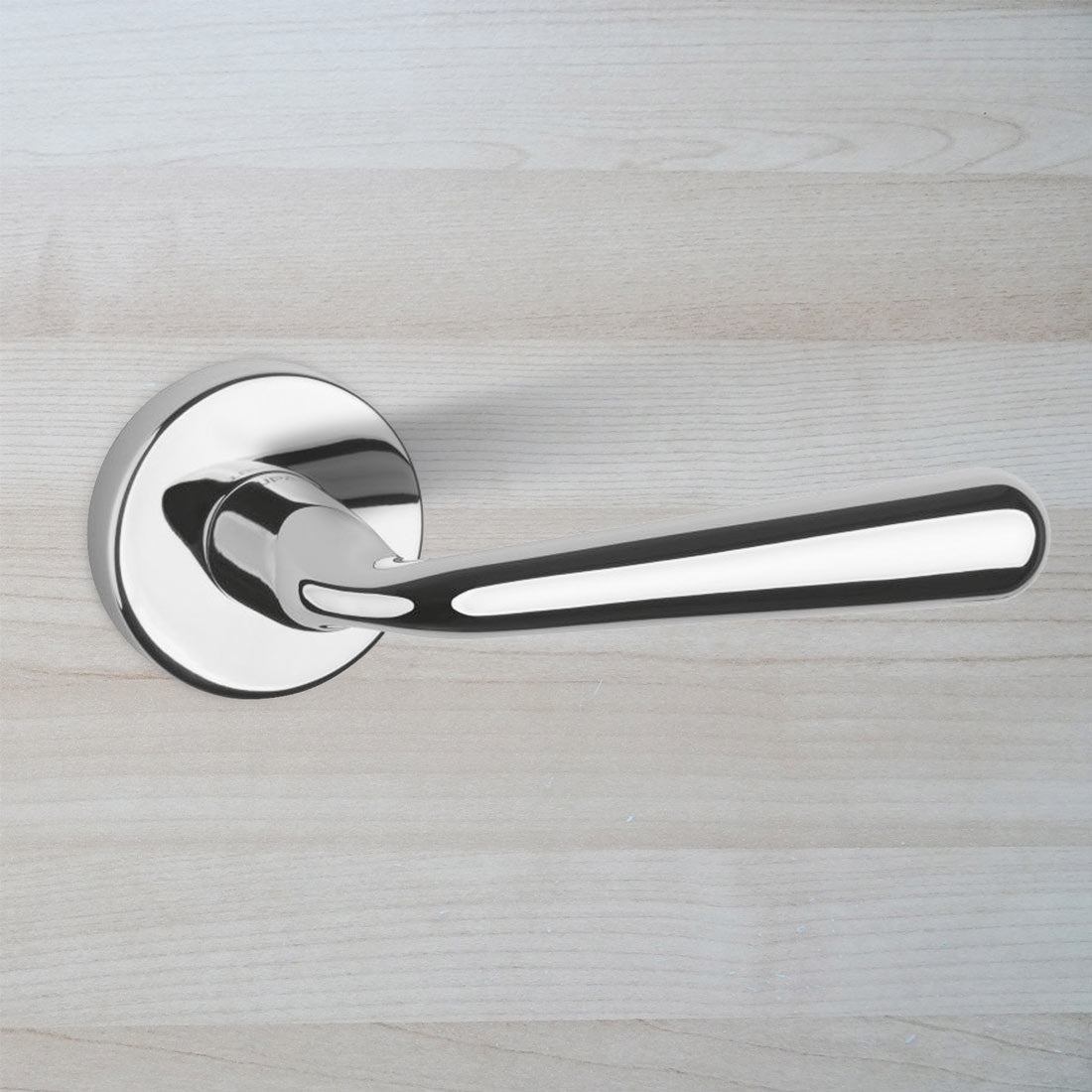 Tupai Rapido CurvaLine Adra Lever on Round Rose - Bright Polished Chrome