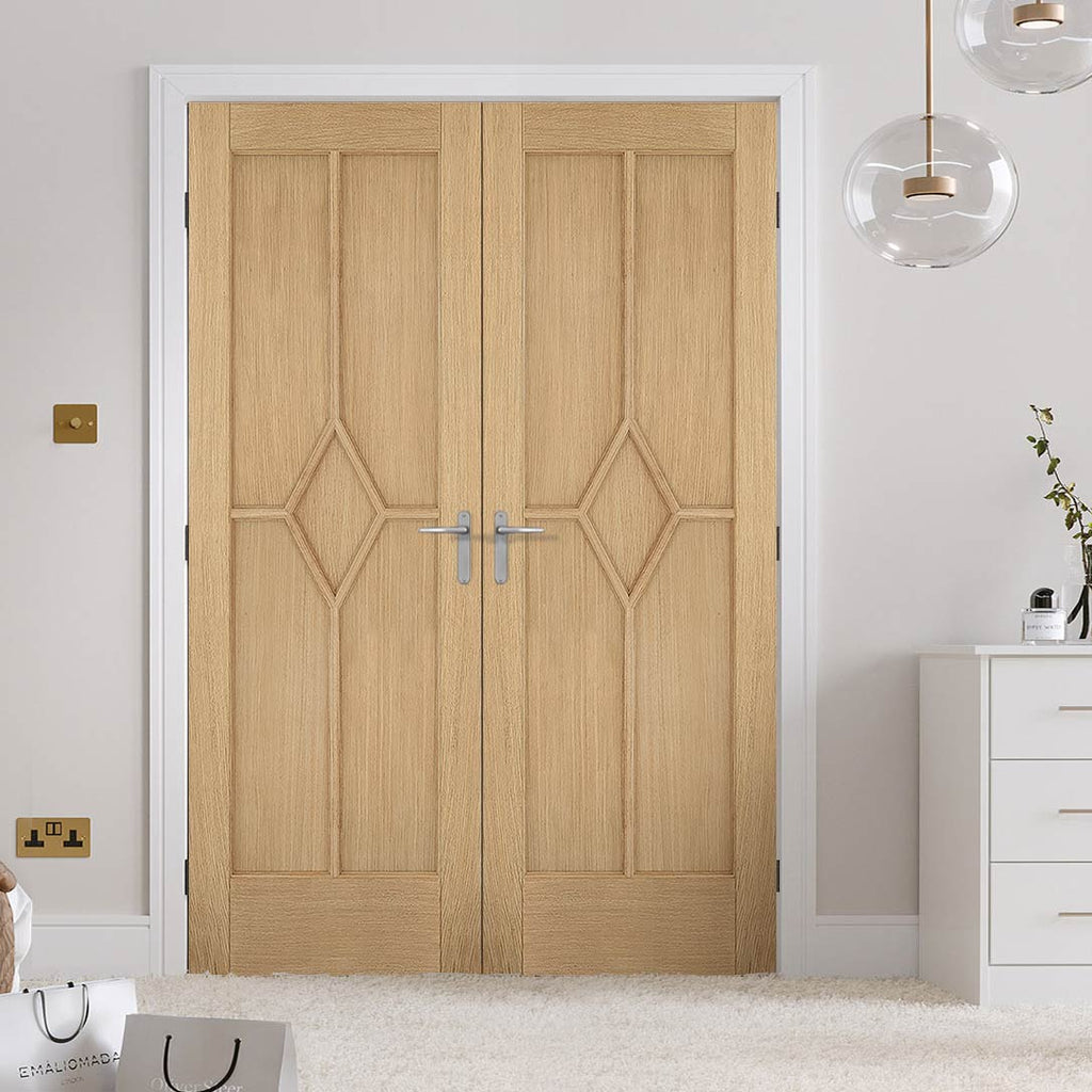 Reims Diamond 5 Panel Oak Internal Door Pair - Prefinished