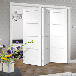 Image: Three Folding Doors & Frame Kit - Shaker 4P 3+0 - White Primed