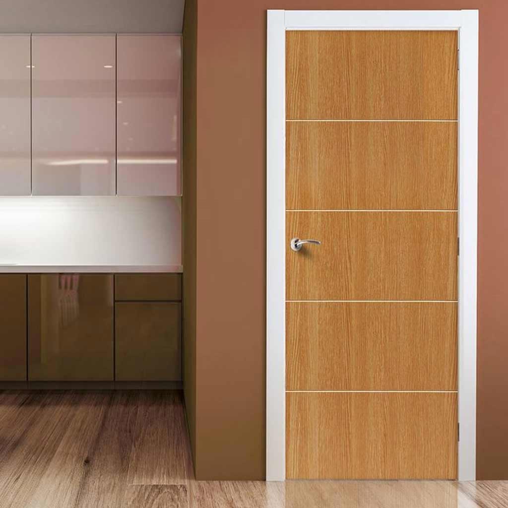OUTLET - Tate Oak Veneer Door - Prefinished - Corner Dent & Foredge Mark