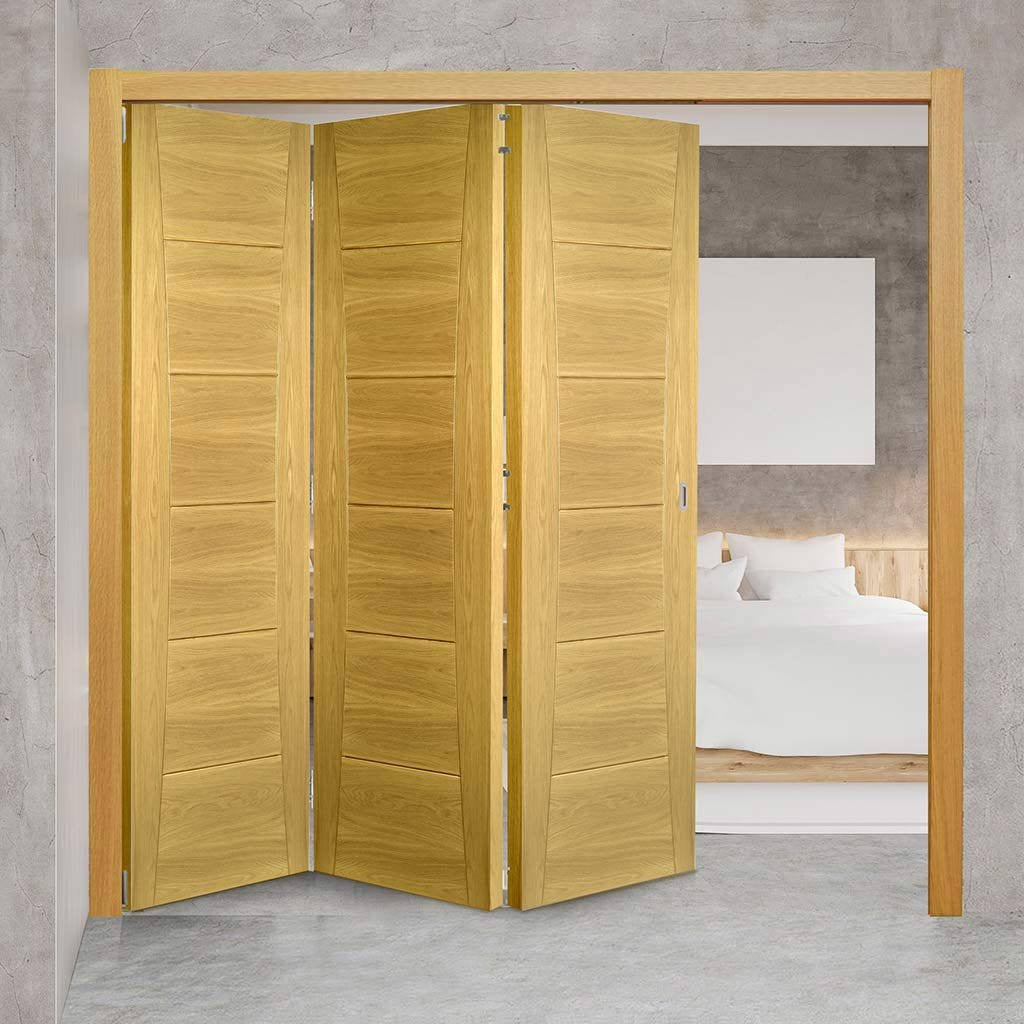 Three Folding Doors & Frame Kit - Pamplona Oak Flush 3+0 - Prefinished