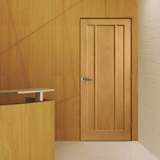 Image: Worcester panel oak veneer door